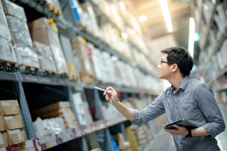 Como otimizar o giro de estoque da sua distribuidora